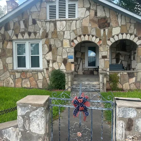 The Kaiser House